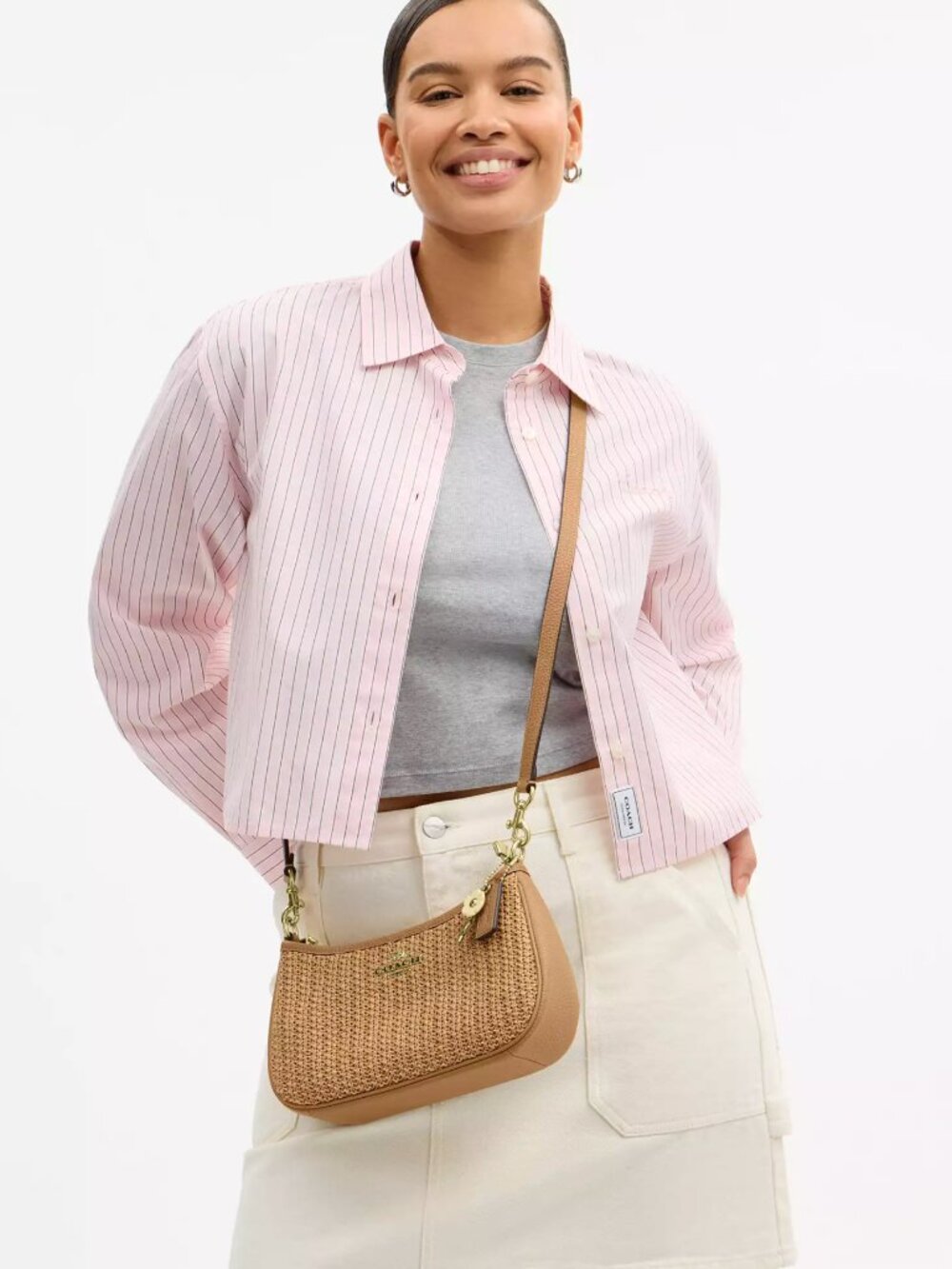 COACH CEC43 Teri Shoulder Bag With Charm straw/Im/Toast Leather *SEALED* - Picture 8 of 14